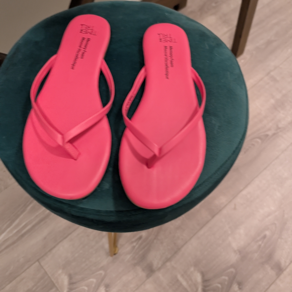Pink Sandals Simple Thong Design